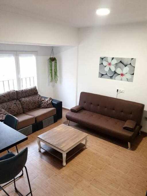Apartamentos Terra Y Onix Zona Centro אלדה מראה חיצוני תמונה